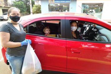 Foto - Drive-Thru EMEI Primeiros Passos blocos A e B