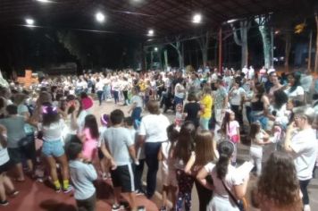 Foto - Sucesso da 4ª Caminhada Luminosa em Coronel Barros