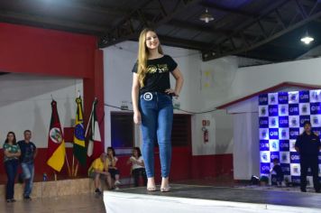 Foto - Eleitas as soberanas da 9ª Expocelb de Coronel Barros durante cerimônia no Clube Ipiranga