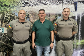 Prefeito Bráulio Scherer recebe comandantes do 29° BPM para reforçar parceria pela segurança