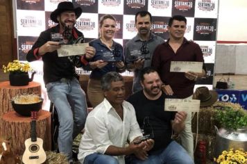 CONFIRA OS VENCEDORES DA FASE LOCAL DO PRIMEIRO FESTIVAL SERTANEJO DONÁRIO SCHIRMER SOM DE CRISTAL EM CORONEL BARROS