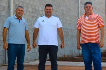 Prefeito realiza visita em obras de empresa beneficiada com terreno na área Industrial, Comercial e Prestadores de Serviço