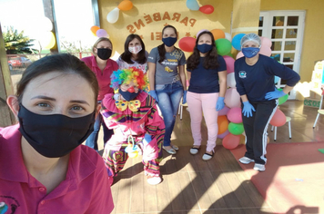 Aniversário de 6 anos da Emei é comemorado com Drive Thru e classificação em projeto