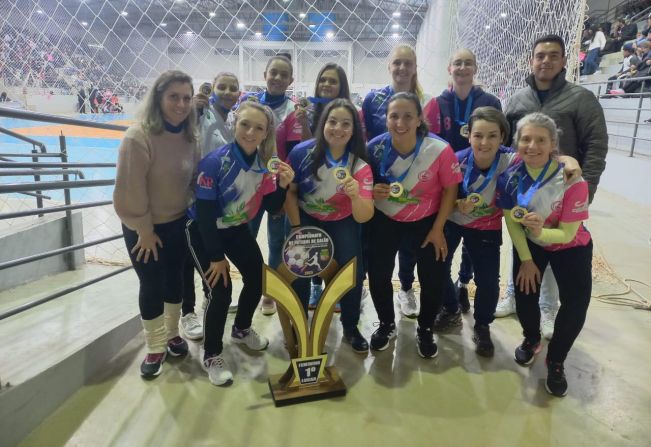 Futebol de salão: equipe feminina coronel-barrense conquista o 1º lugar em campeonato de São Miguel das Missões