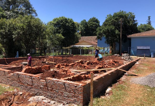 Iniciadas as obras da cozinha e refeitório para os alunos da Miguel Burnier
