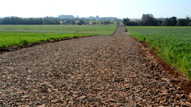 Administração abre nova estrada na Linha Ressaca para segurança da comunidade