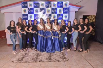 Foto - Eleitas as soberanas da 9ª Expocelb de Coronel Barros durante cerimônia no Clube Ipiranga
