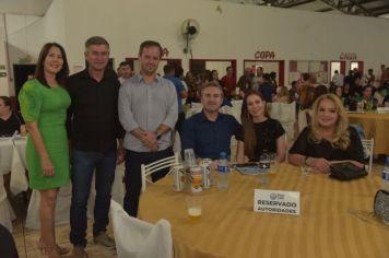 Foto - Eleitas as soberanas da 9ª Expocelb de Coronel Barros durante cerimônia no Clube Ipiranga