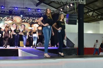 Foto - Eleitas as soberanas da 9ª Expocelb de Coronel Barros durante cerimônia no Clube Ipiranga