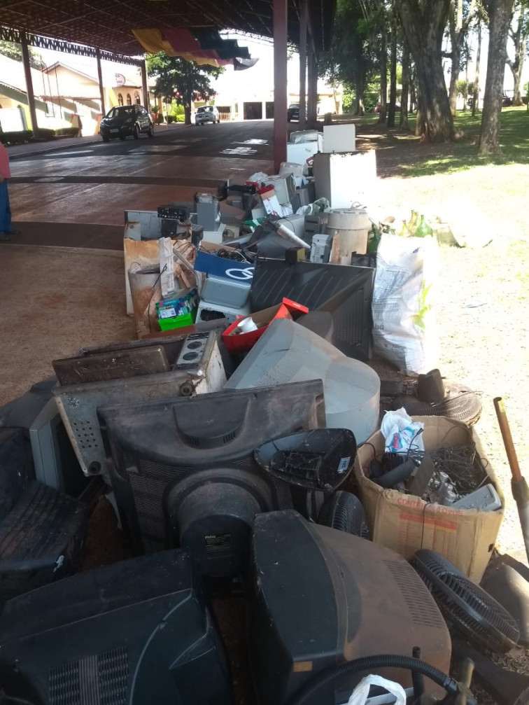 Coleta de Lixo Eletrônico supera as expectativas em Coronel Barros