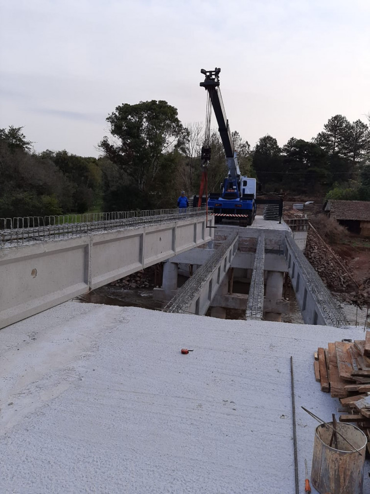 Construção da ponte sobre o Rio Conceição passa para a última etapa