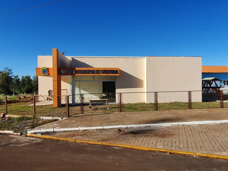 Novo Complexo Educacional e Centro Municipal de Cultura 