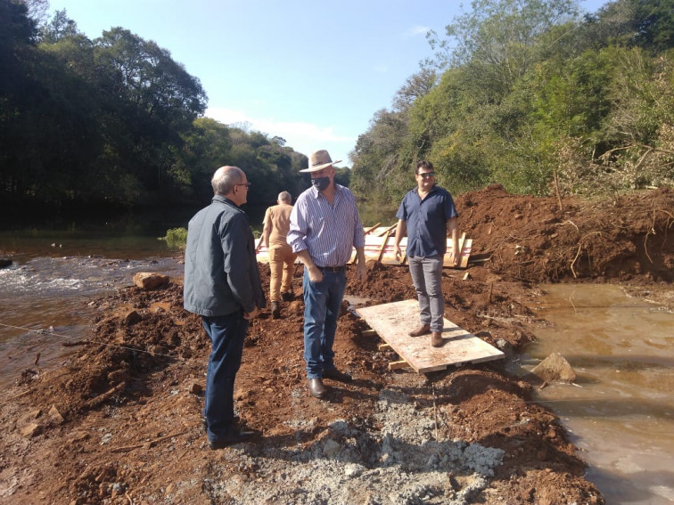 Largura da ponte sobre o Rio Conceição é modificada