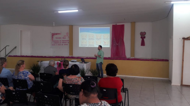 Evento sobre o Outubro Rosa envolve comunidade Coronelbarrense