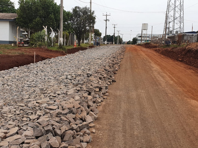 Obras de pavimentação asfáltica seguem em Coronel Barros