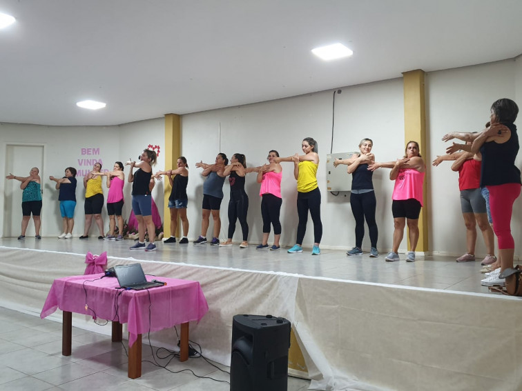 Evento dedicado as mulheres é marcado por comemorações e reflexões