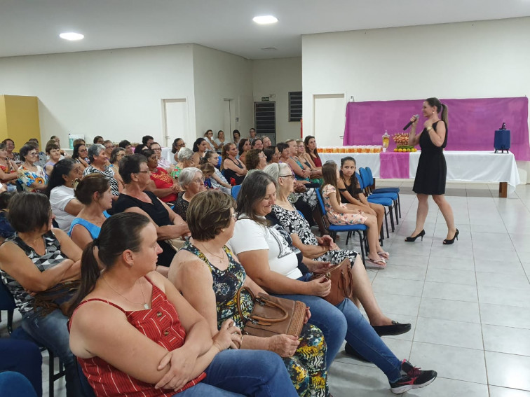 Evento dedicado as mulheres é marcado por comemorações e reflexões